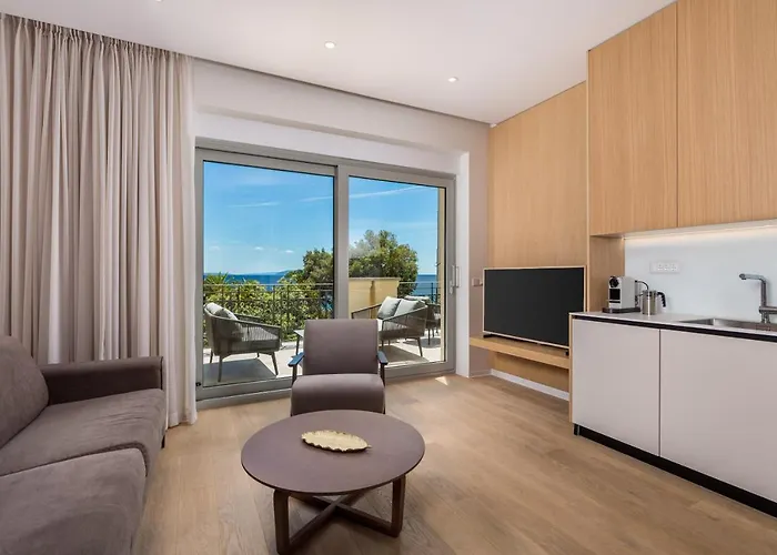 Plaza Apartments